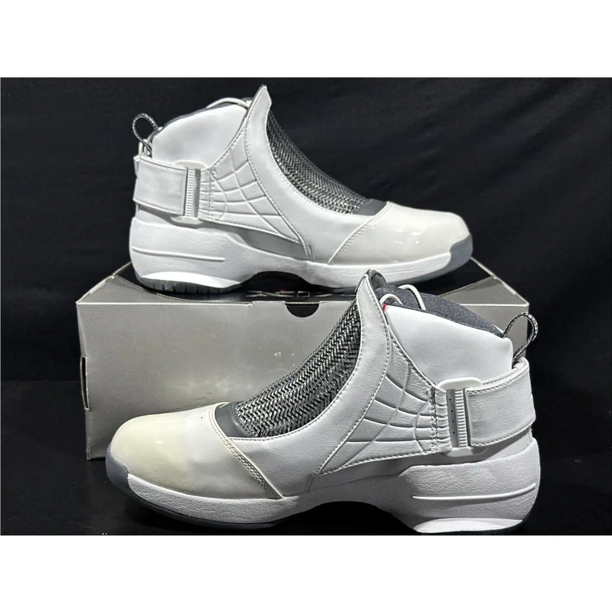 Nike shoes - Air Jordan 19 - Air - 307546102 - Silver 3