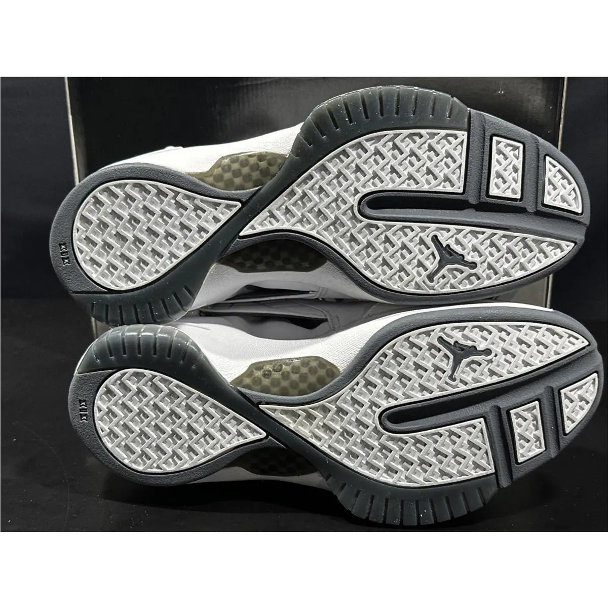 Nike shoes - Air Jordan 19 - Air - 307546102 - Silver 7