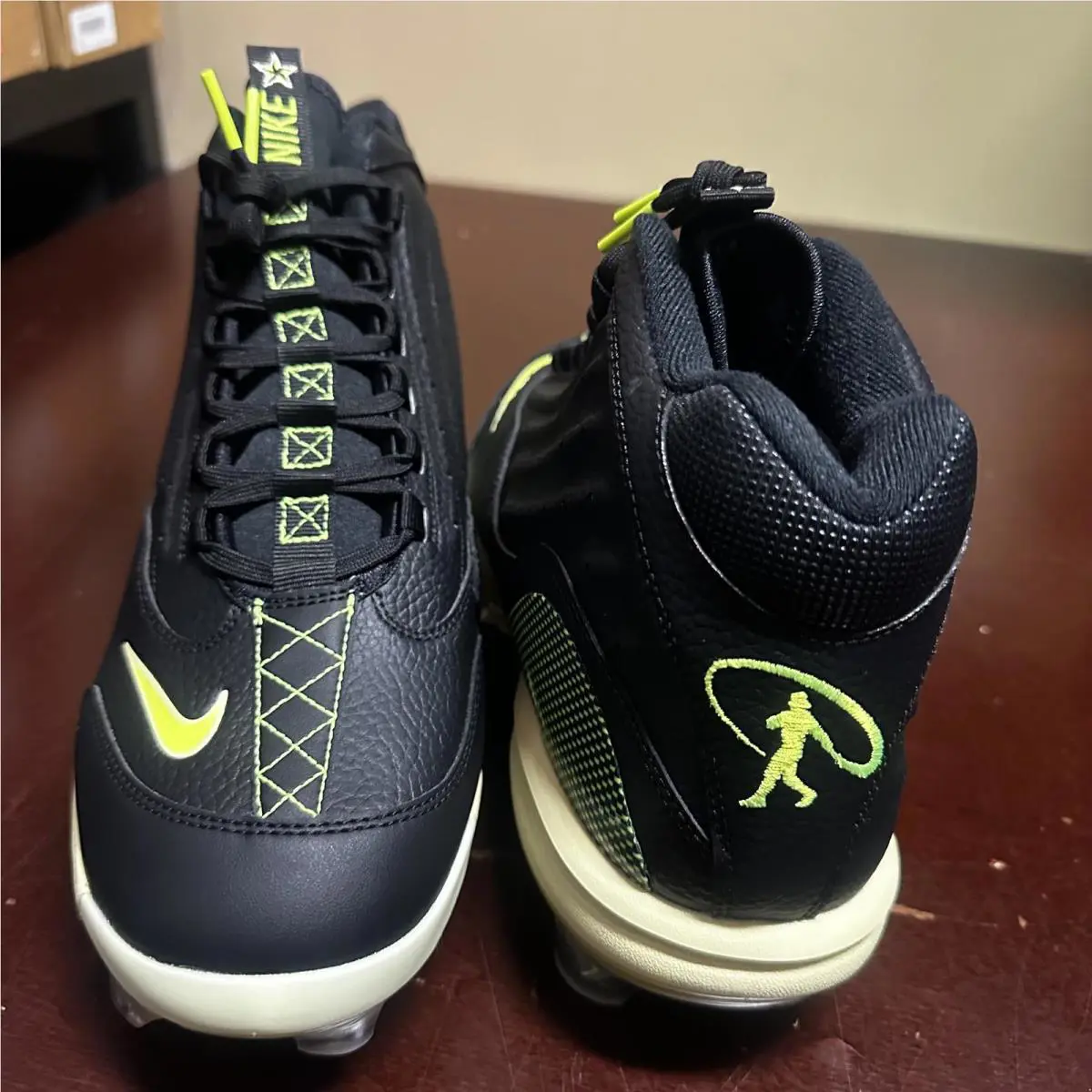 Nike shoes - Black 2