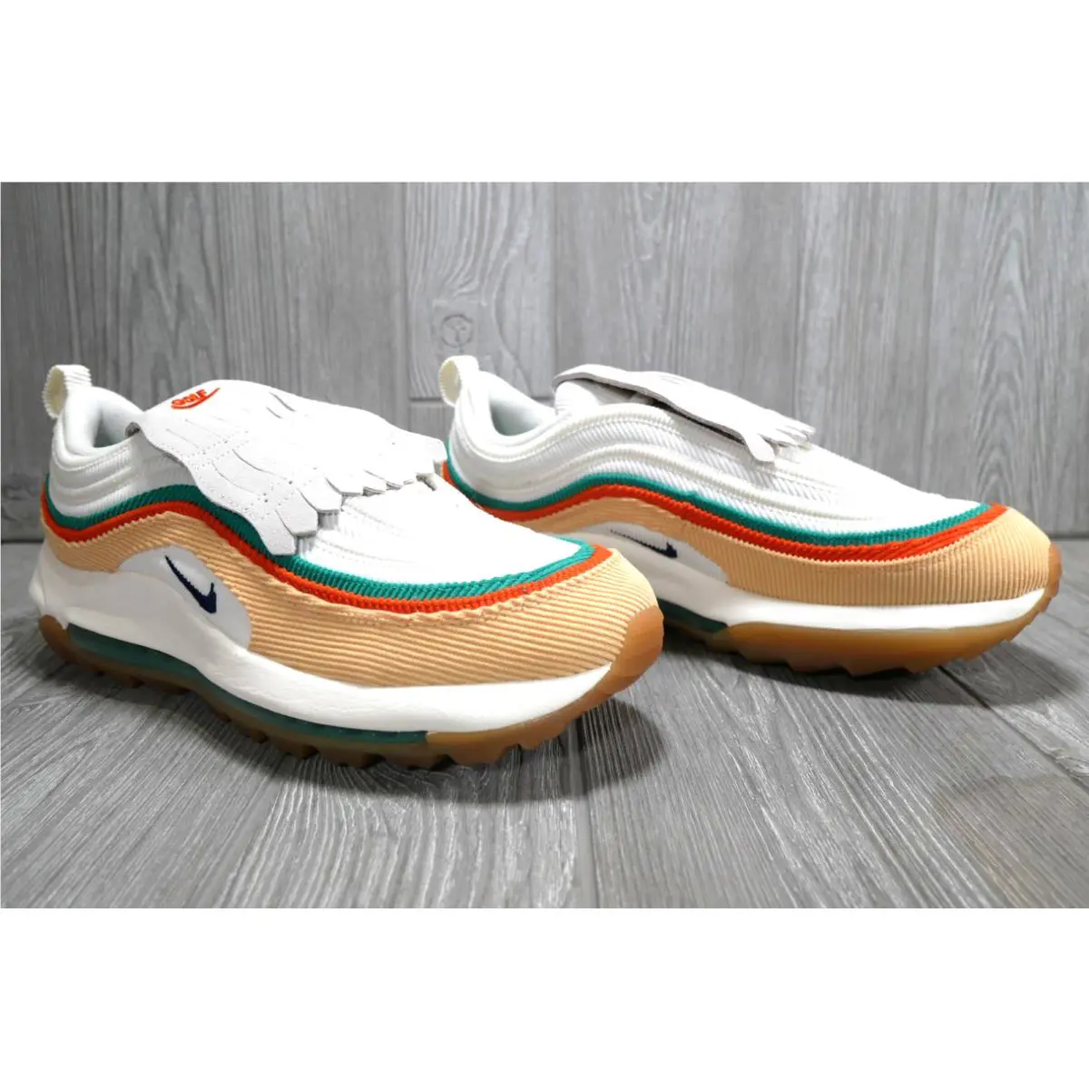 Nike shoes - CJ0563200 - CJ0563-200 - Gold 1