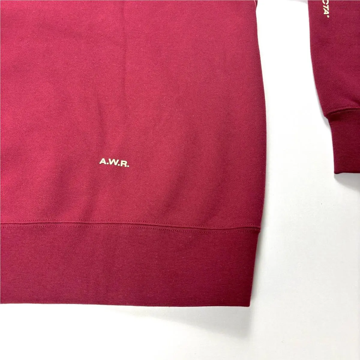Nike clothing - Red (UPC: 197863724188) 7
