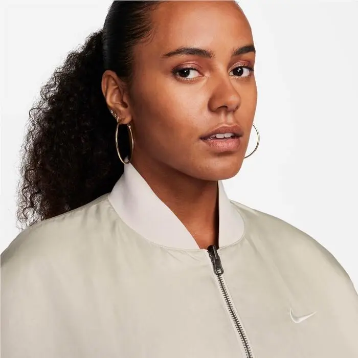 Nike clothing - Nike Sportswear `s Varsity - Sportswear Varsity - DV7876-104 - Beige 1