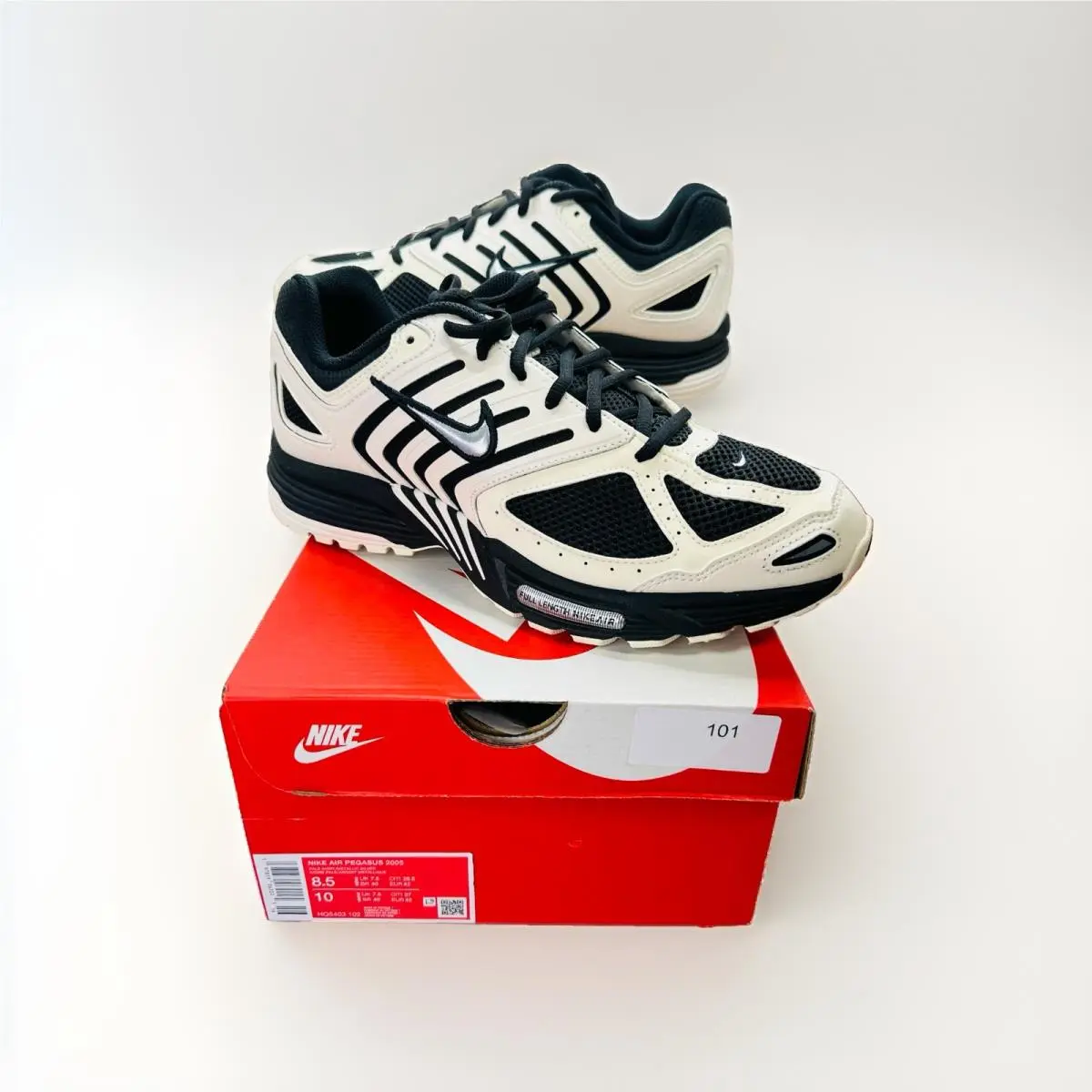 Nike Air Pegasus 2005 ‘pale Ivory’ Training Sneaker Men’s 8.5 / Women’s 10 US - Ivory
