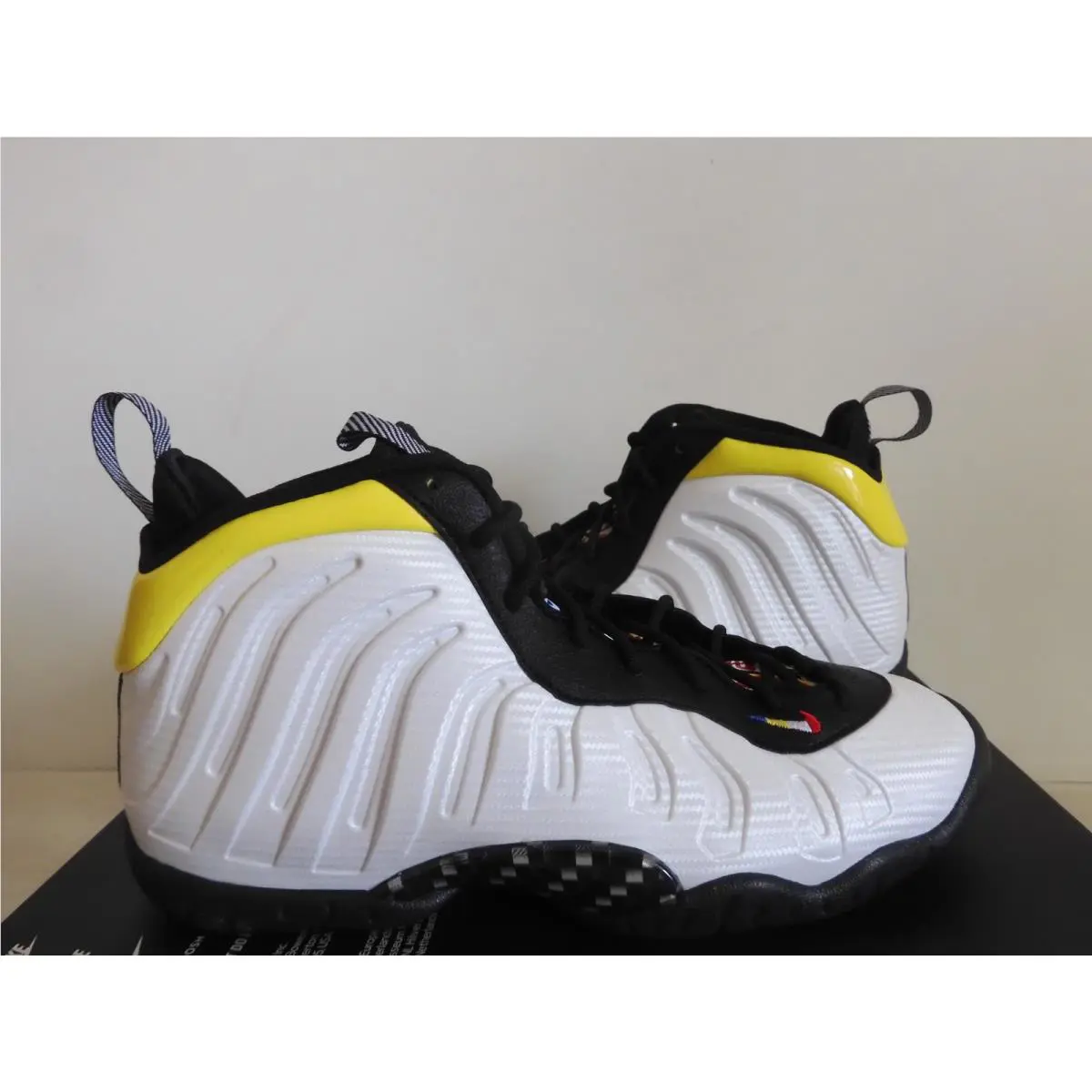 Nike shoes - Nike Air Foamposite One - Air Foamposite One - White (UPC: 194957949724) 0