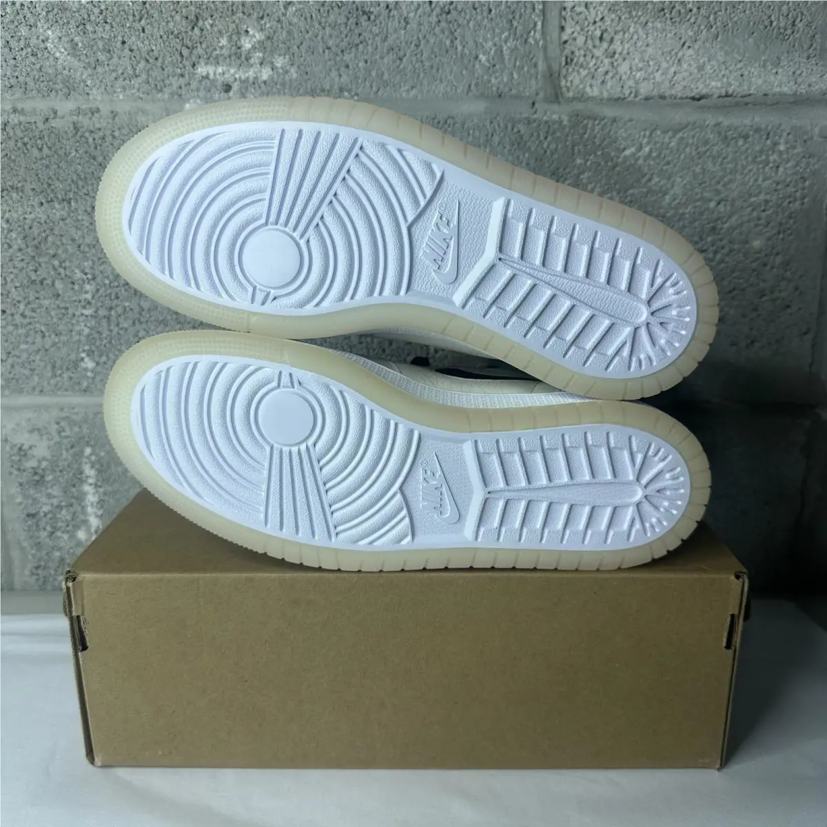 Nike shoes - Nike Air Jordan 1 - Air - CT0979-101 - Multicolor 3