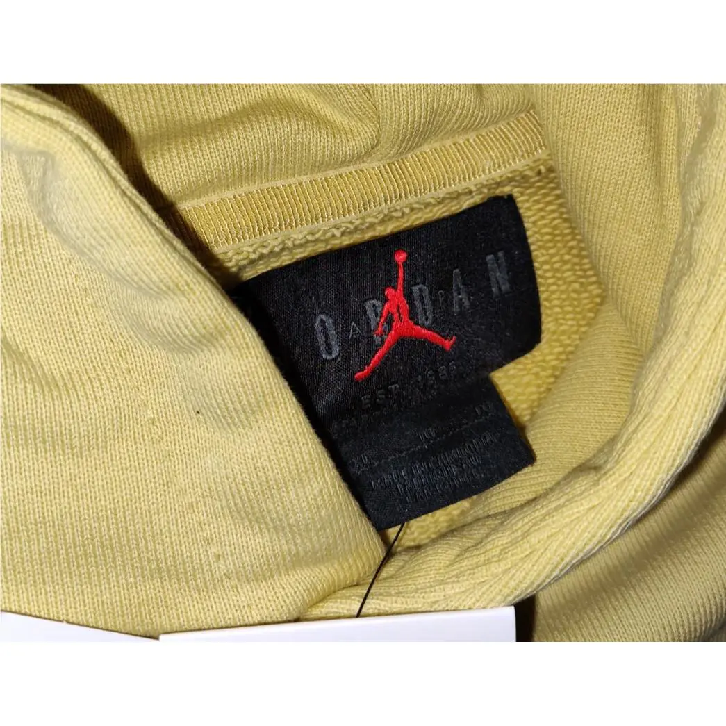 Nike clothing - Yellow (UPC: 197599215486) 3
