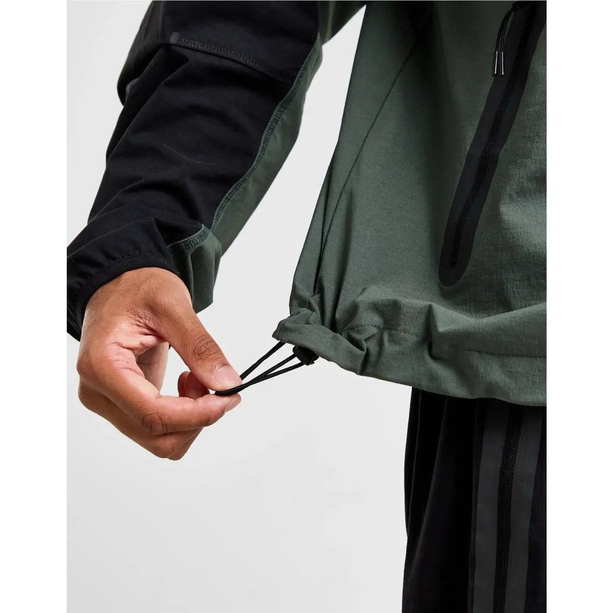 Nike clothing - Green (UPC: 197600955790) 3