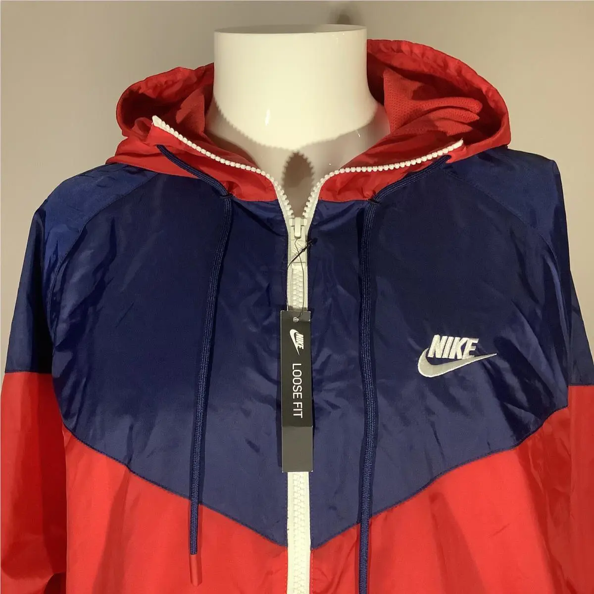 Nike clothing - Nike Windrunner - Windrunner - AR2191-657 - Red/White/Blue (UPC: 884726178164) 3
