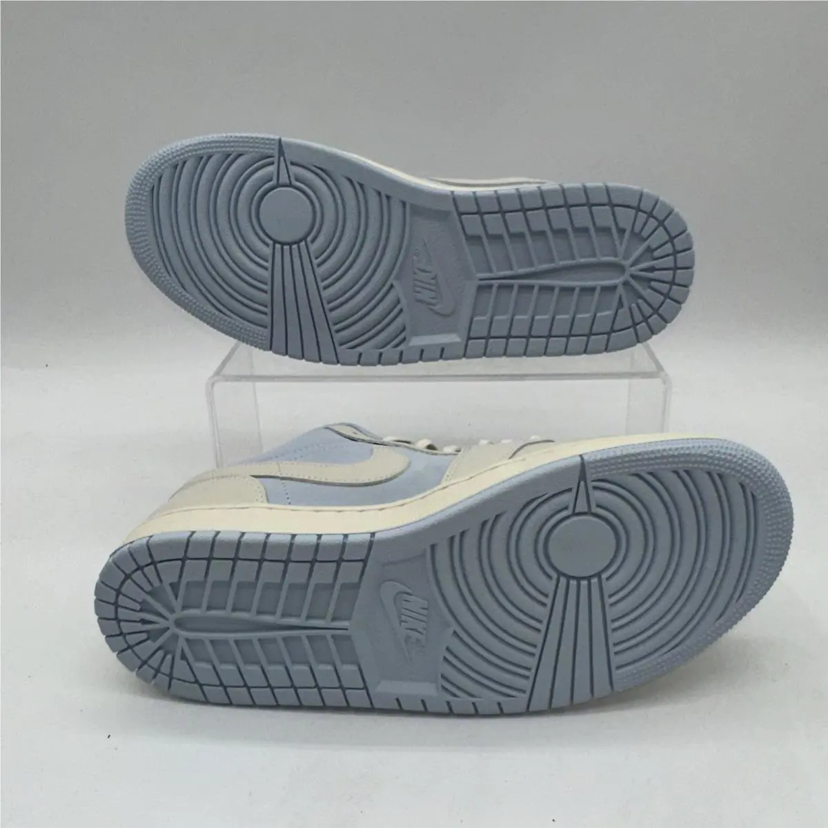 Nike shoes - Air Jordan 1 Low SE - IB4003 407 - Blue 1