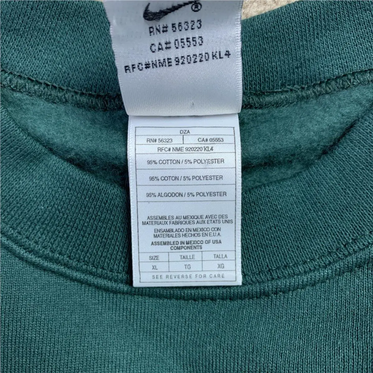 Nike clothing - Green 3