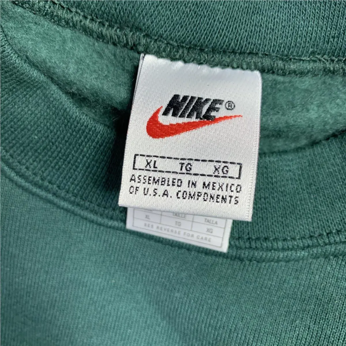 Nike clothing - Green 4