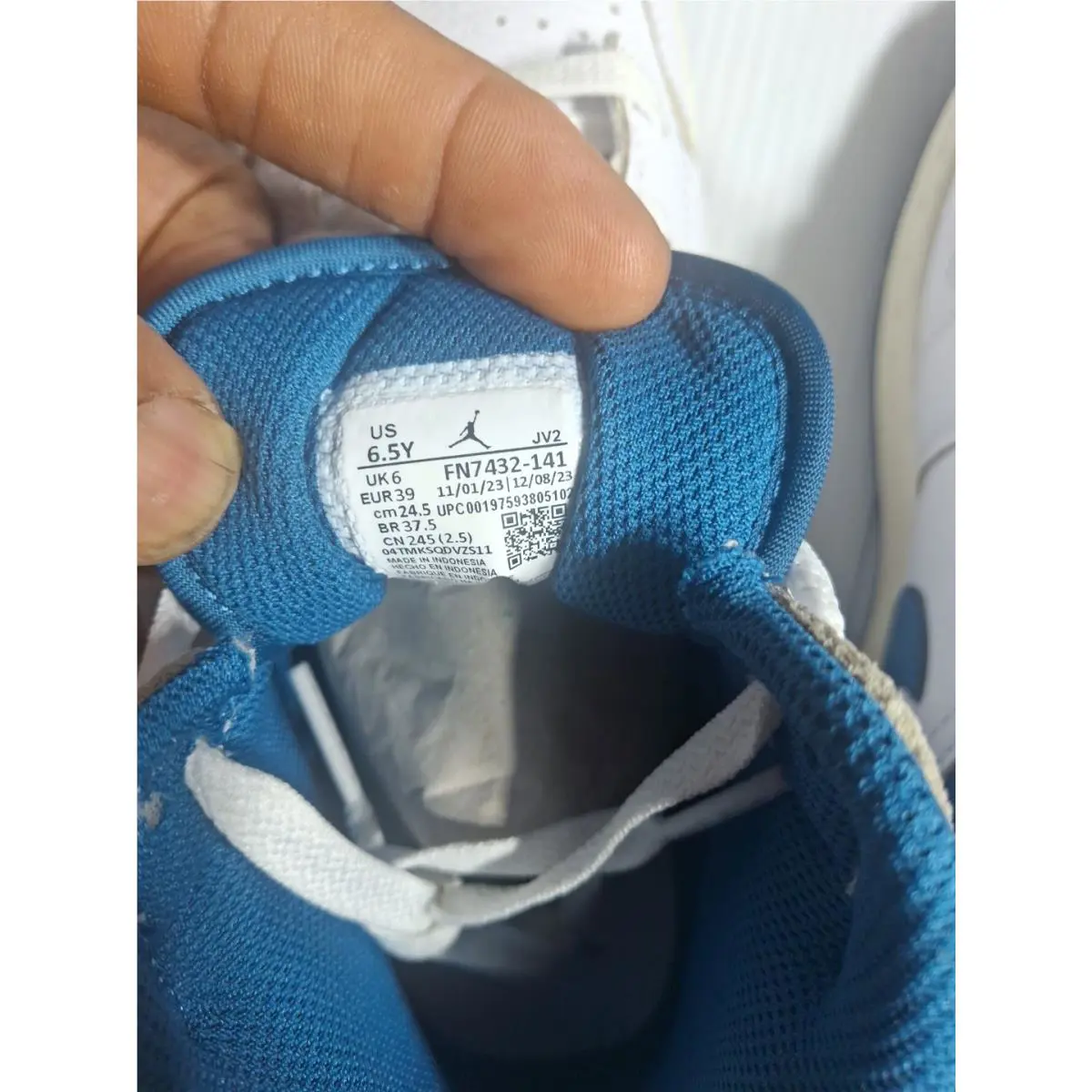Nike shoes - Air Jordan 1 Mid SE - 20927834 - White 10