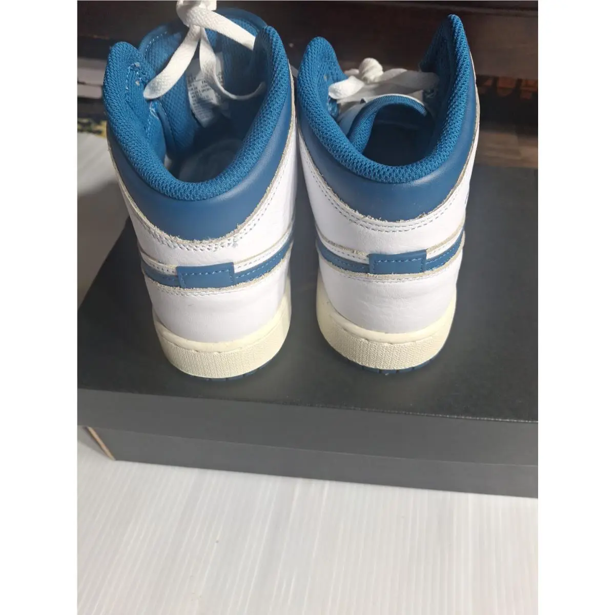 Nike shoes - Air Jordan 1 Mid SE - 20927834 - White 14