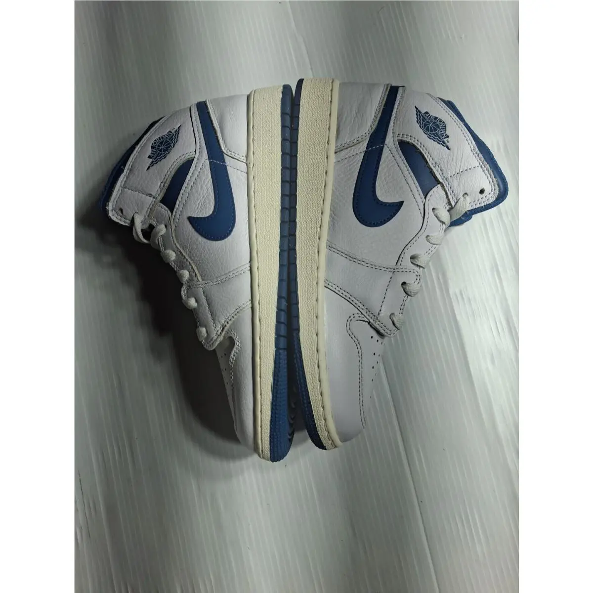 Nike shoes - Air Jordan 1 Mid SE - 20927834 - White 6