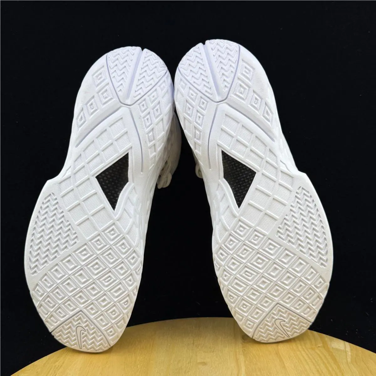Nike shoes - White 6