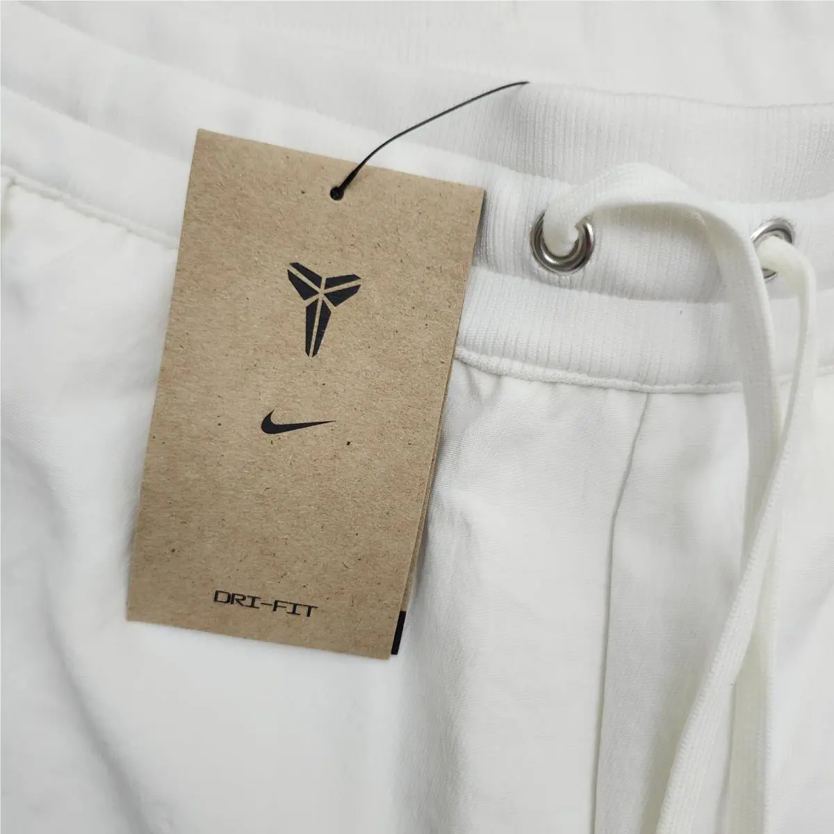 Nike clothing - White 1