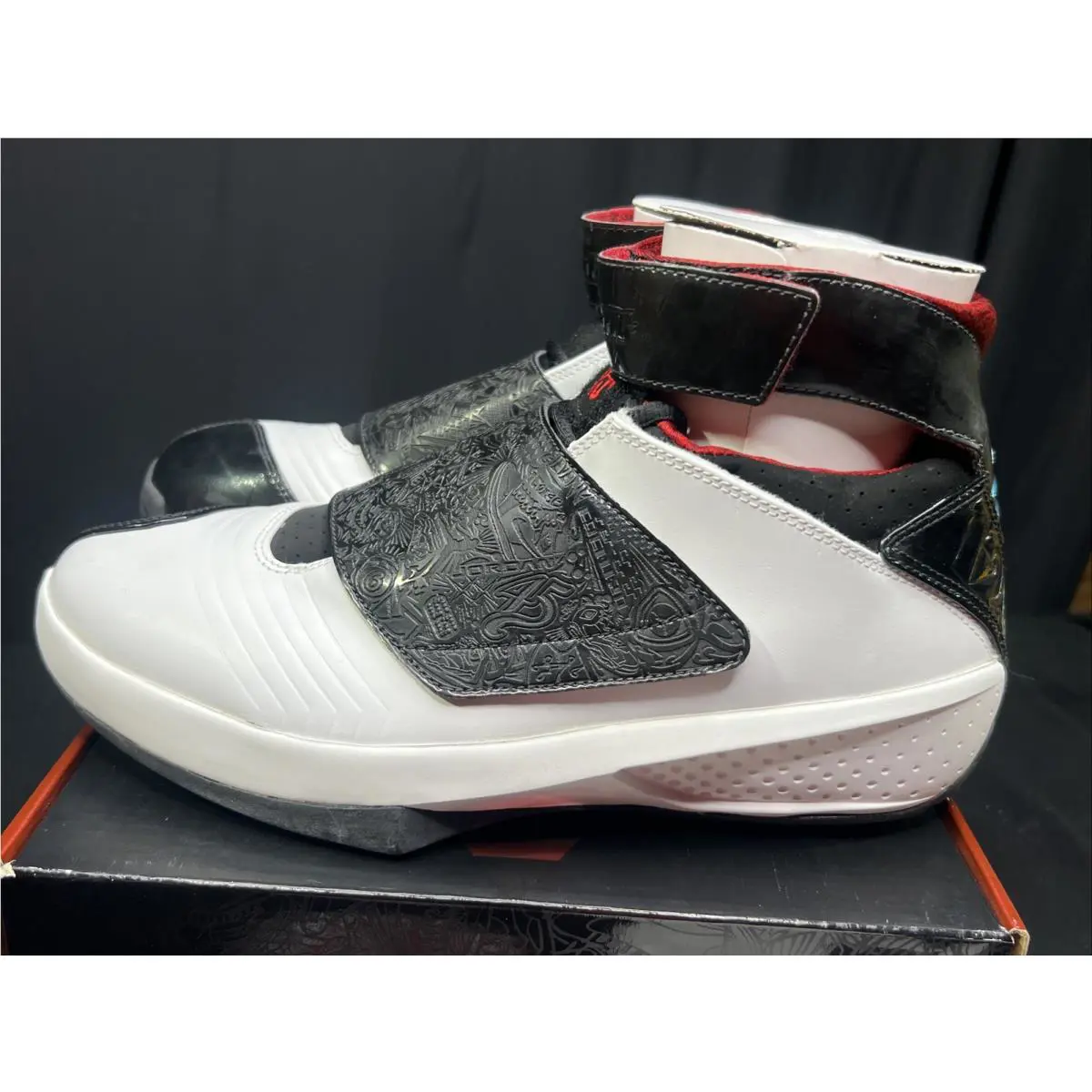 Nike shoes - Jordan 20 - 310455 101 - White/ Black- Varsity Red 3
