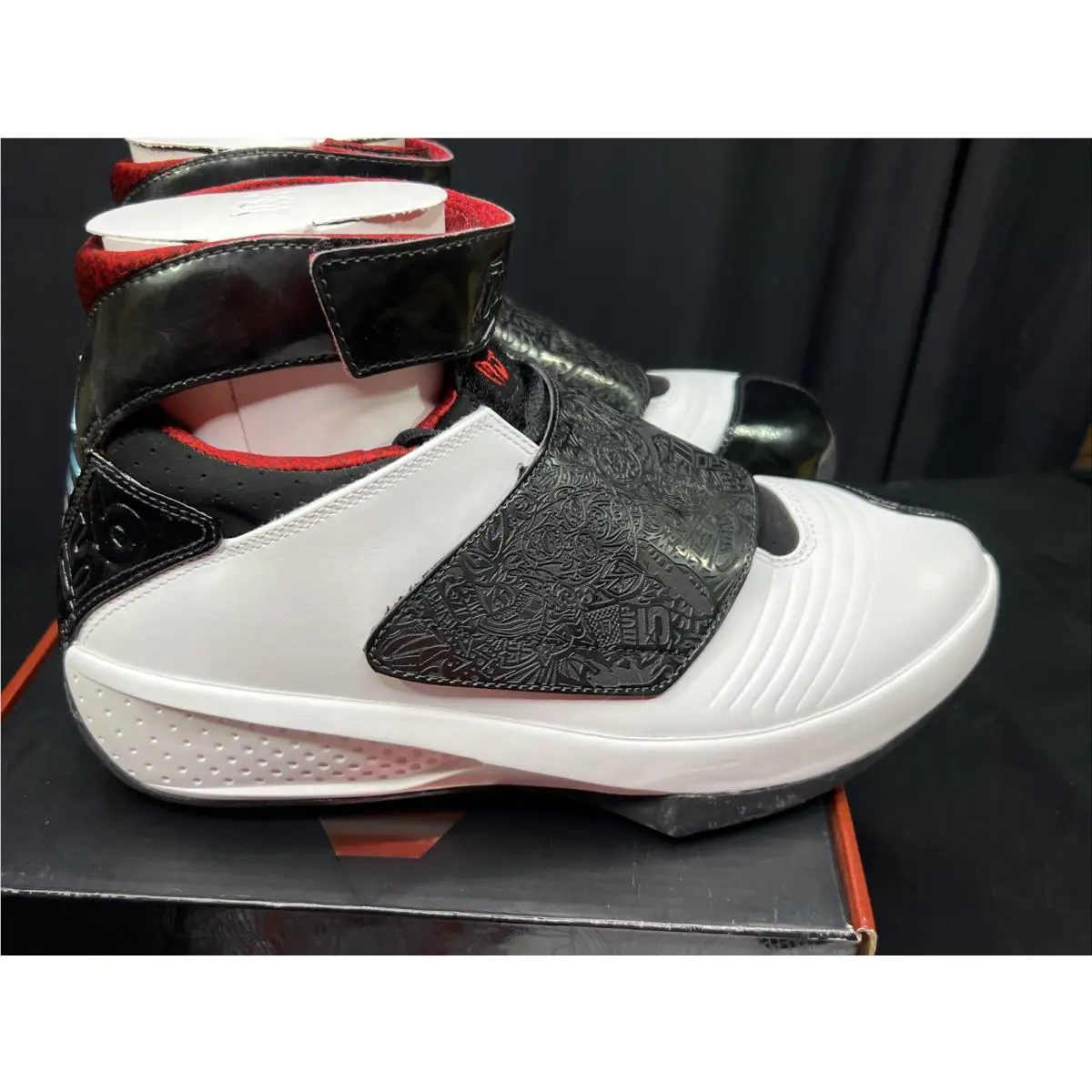 Nike shoes - Jordan 20 - 310455 101 - White/ Black- Varsity Red 5