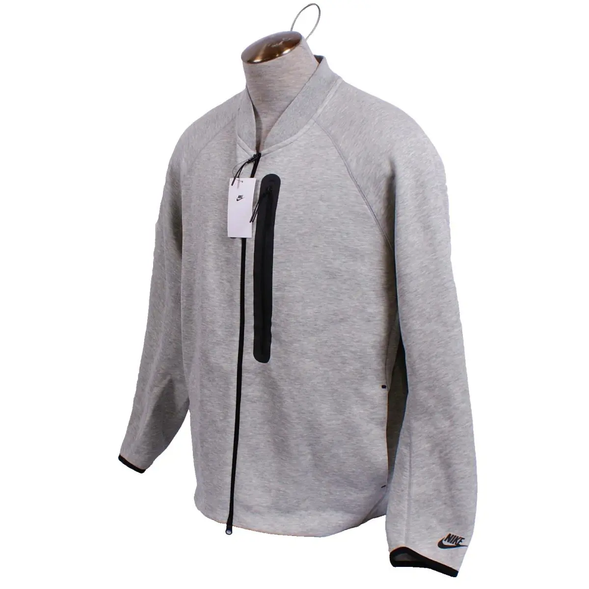 Nike clothing - Gray (UPC: 196607416204) 0