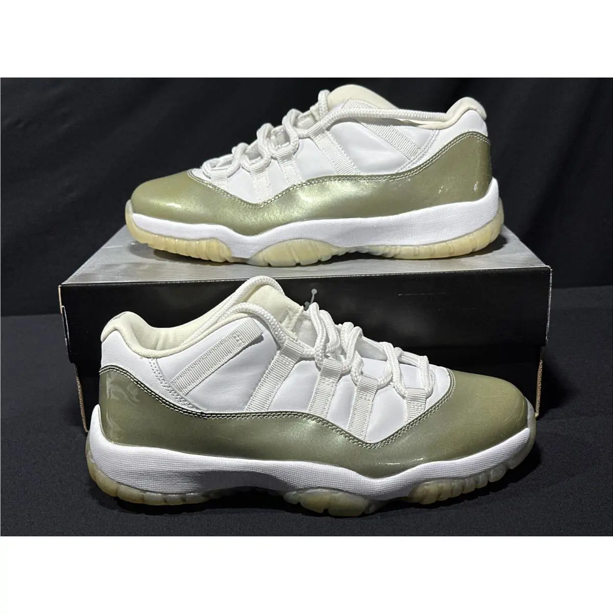 Nike shoes - Air Jordan XI - Air - 833001 102 - White 1