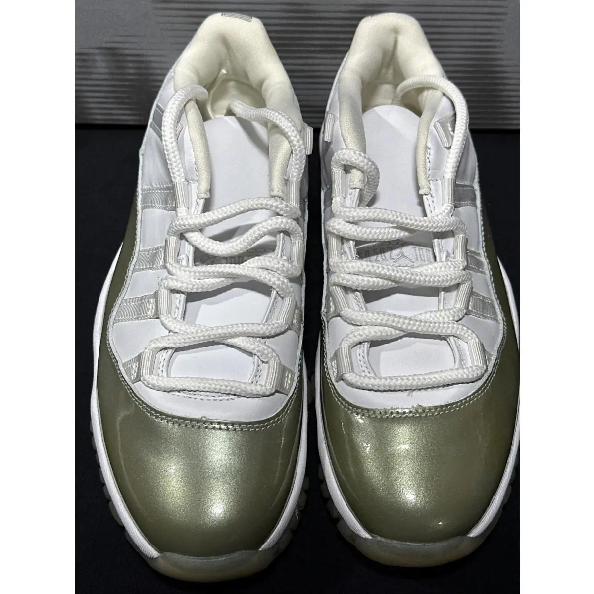 Nike shoes - Air Jordan XI - Air - 833001 102 - White 3