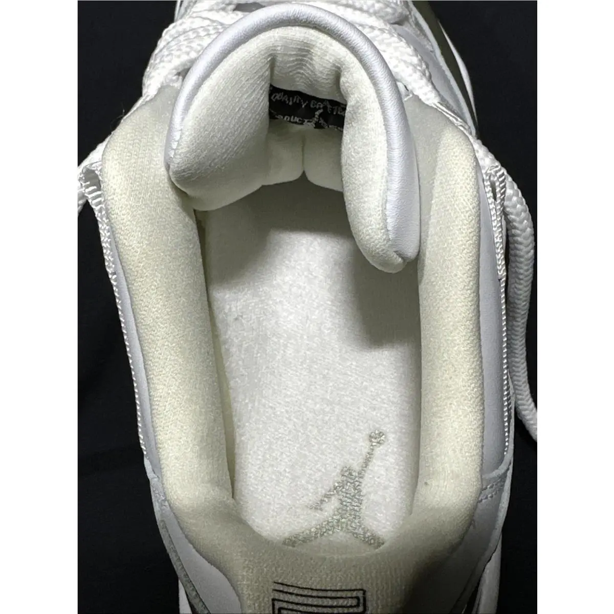 Nike shoes - Air Jordan XI - Air - 833001 102 - White 5