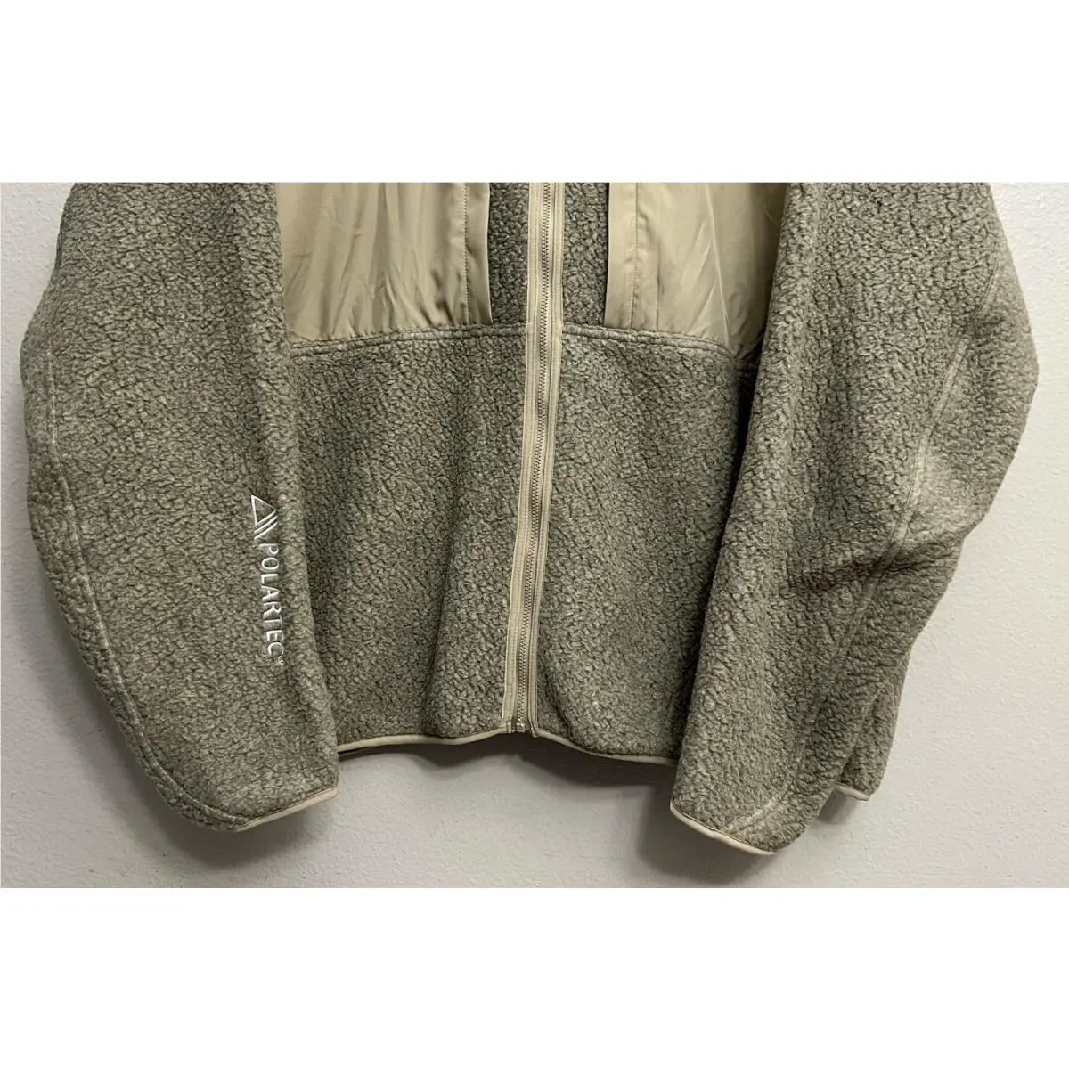 Nike clothing - Nike ACG Arctic Wolf Sherpa Jacket - FN0372-247 - Khaki (UPC: 196969100148) 1