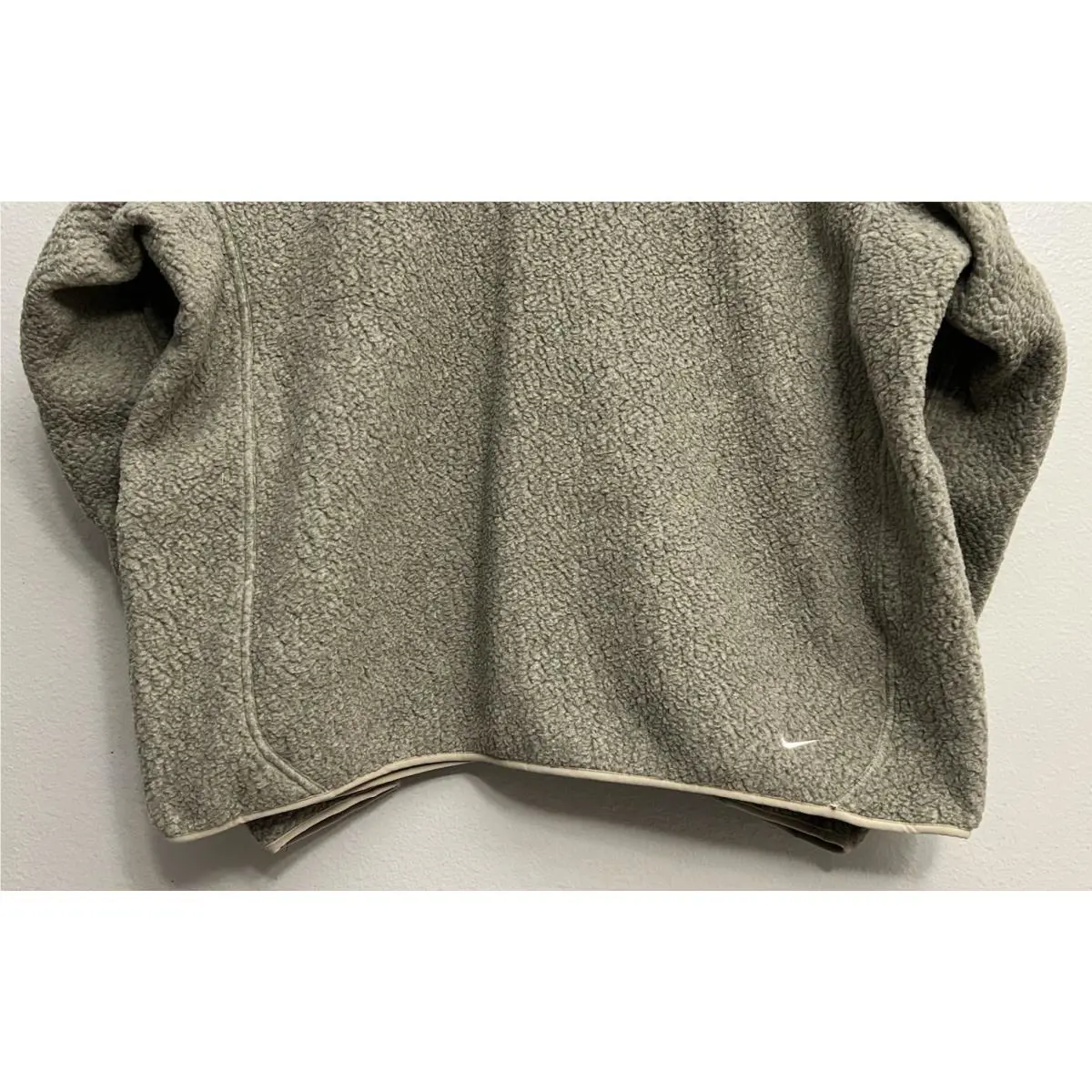 Nike clothing - Nike ACG Arctic Wolf Sherpa Jacket - FN0372-247 - Khaki (UPC: 196969100148) 5