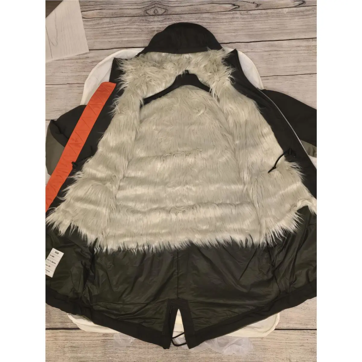 Nike clothing - Nike Sportswear Therma-Fit White Space Parka - Sequoia/Medium Olive-Light Stone (UPC: 195242731017) 3