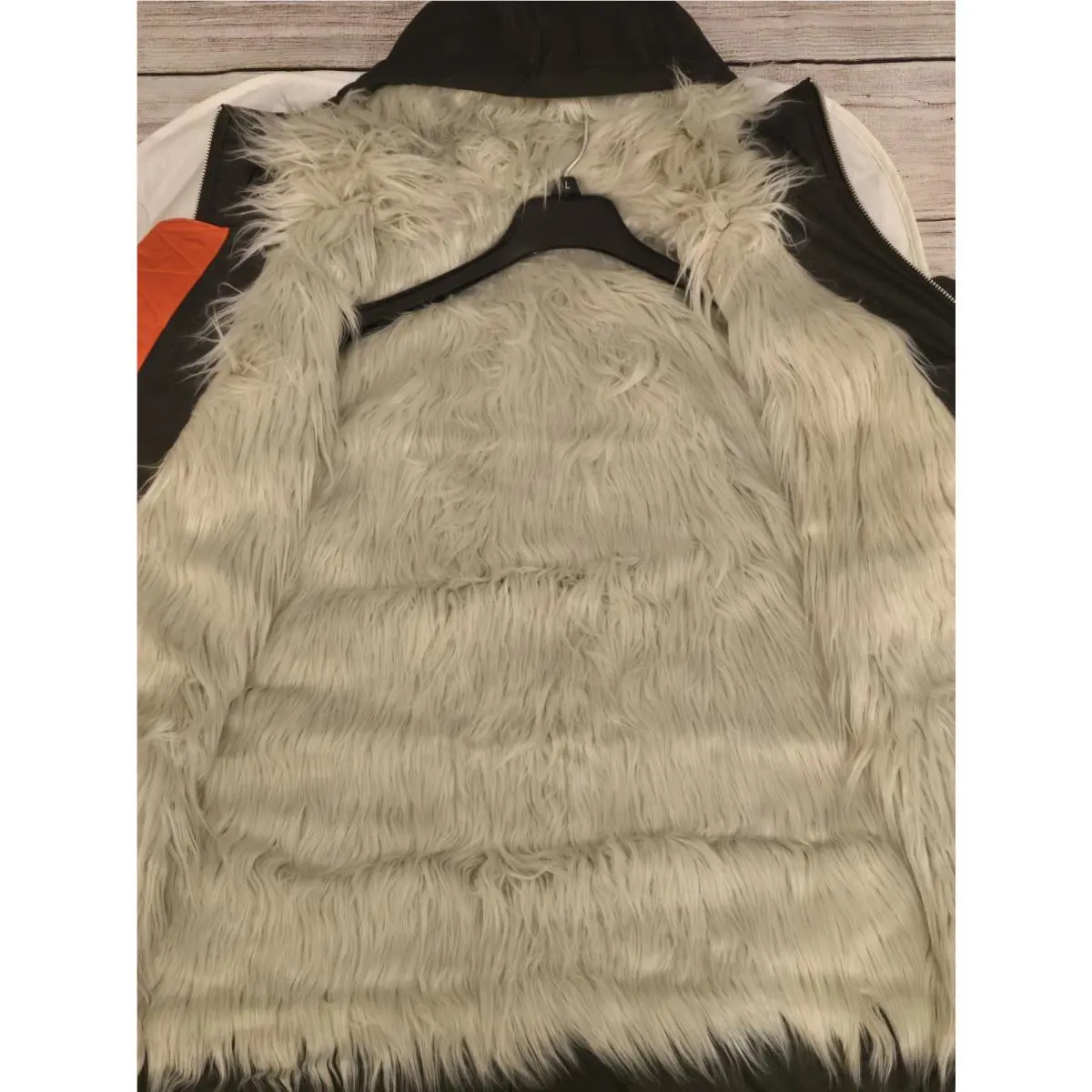 Nike clothing - Nike Sportswear Therma-Fit White Space Parka - Sequoia/Medium Olive-Light Stone (UPC: 195242731017) 4