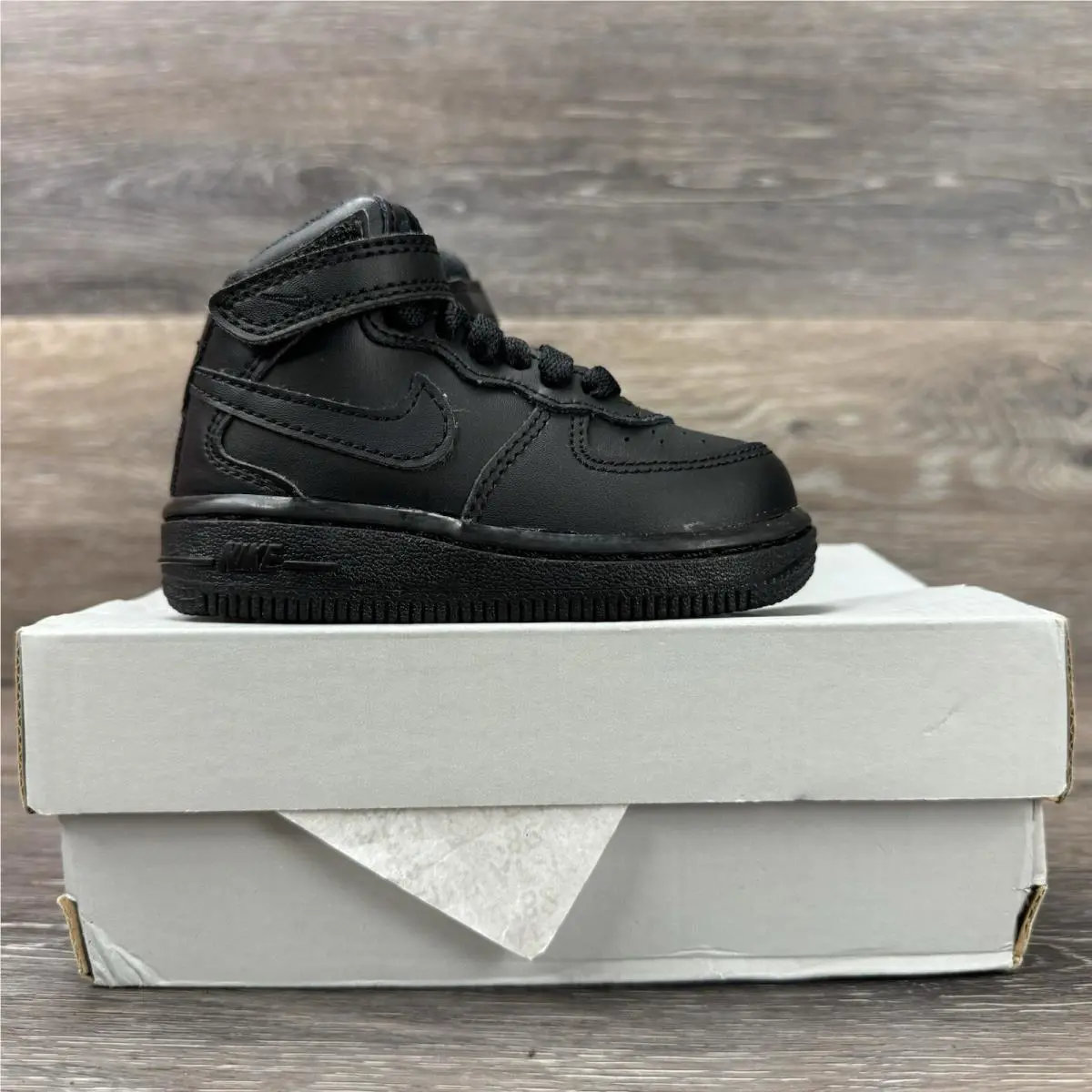 Nike shoes - Nike Air Force 1 - Air Force - Black (UPC: 823233347601) 0