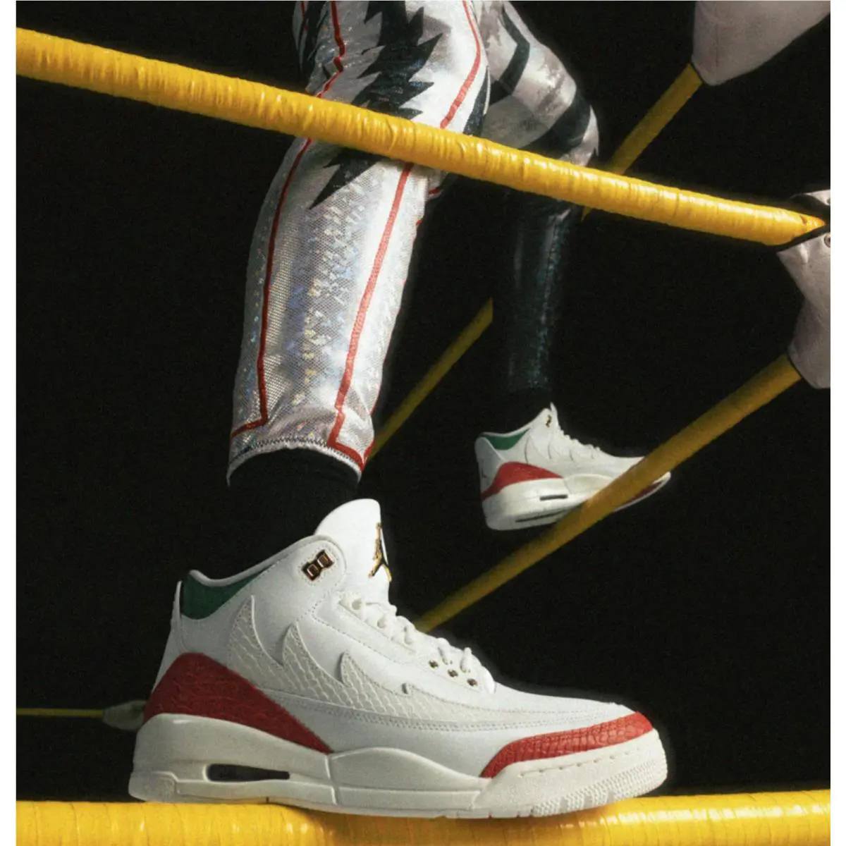 Nike shoes - Air Jordan 3 - Air - Summit White + Pine Green + Dragon Red + Metallic Gold 5