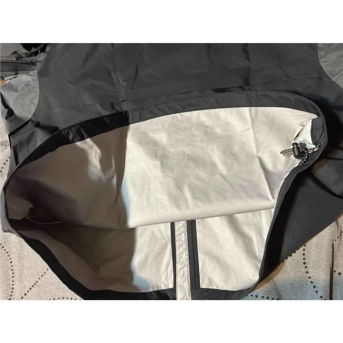 Nike clothing - BLACK + GRAY + WHITE 9