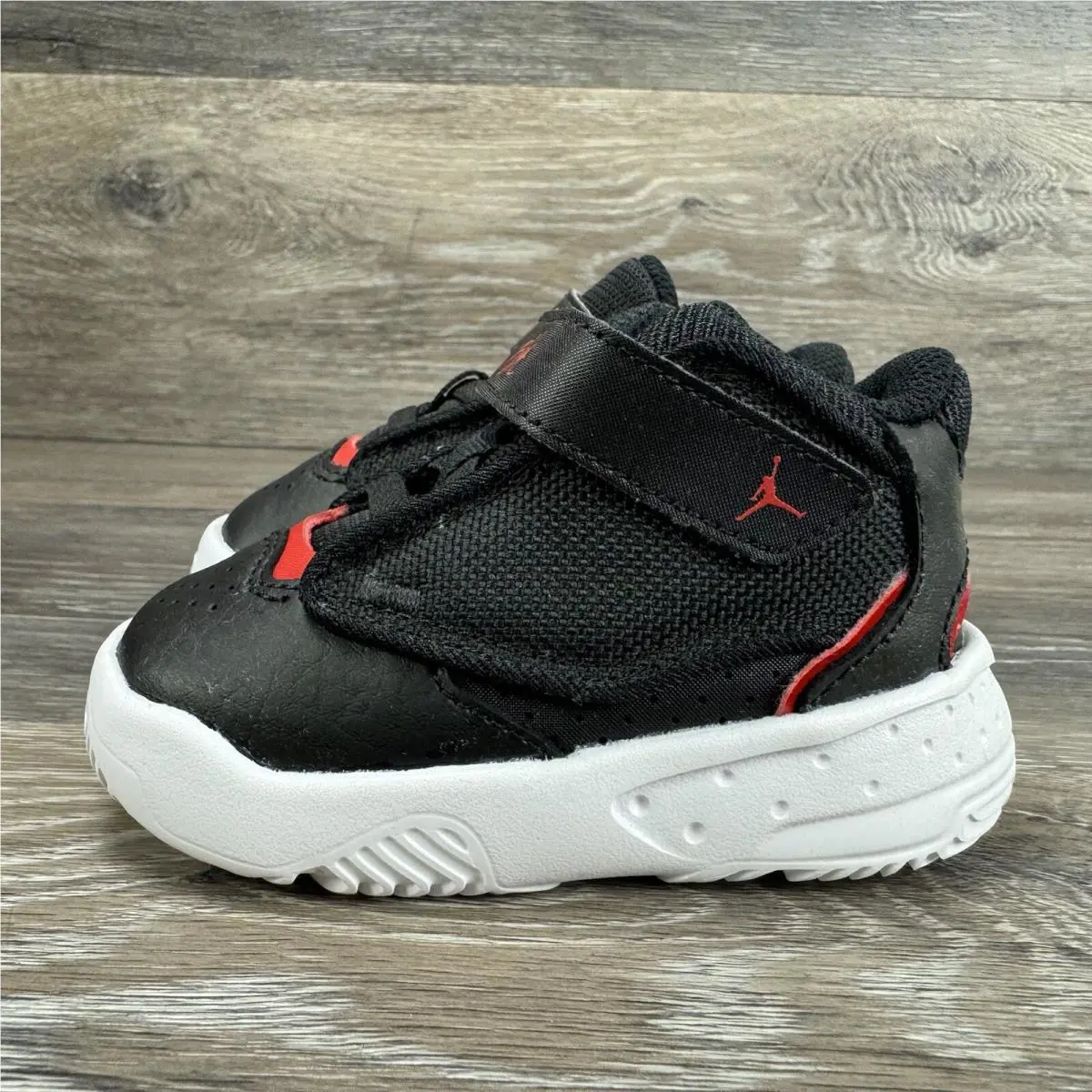 Nike shoes - Jordan Max Aura - Max Aura - Black (UPC: 196152216892) 3