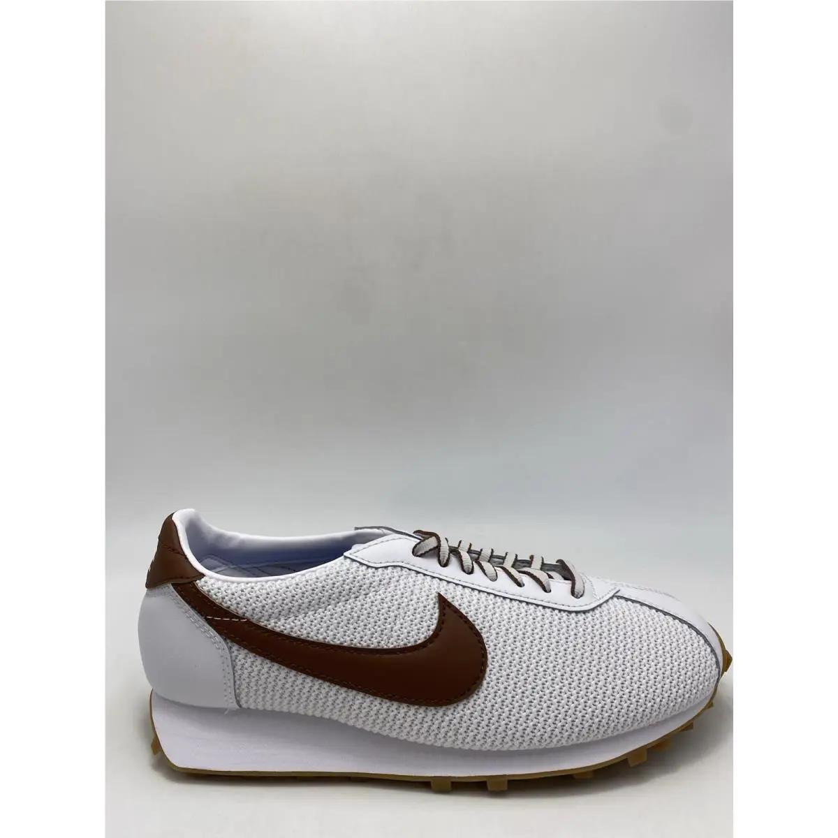 Nike shoes - SE - IH2128 100 - White/Fauna Brown (UPC: 198481720743) 0