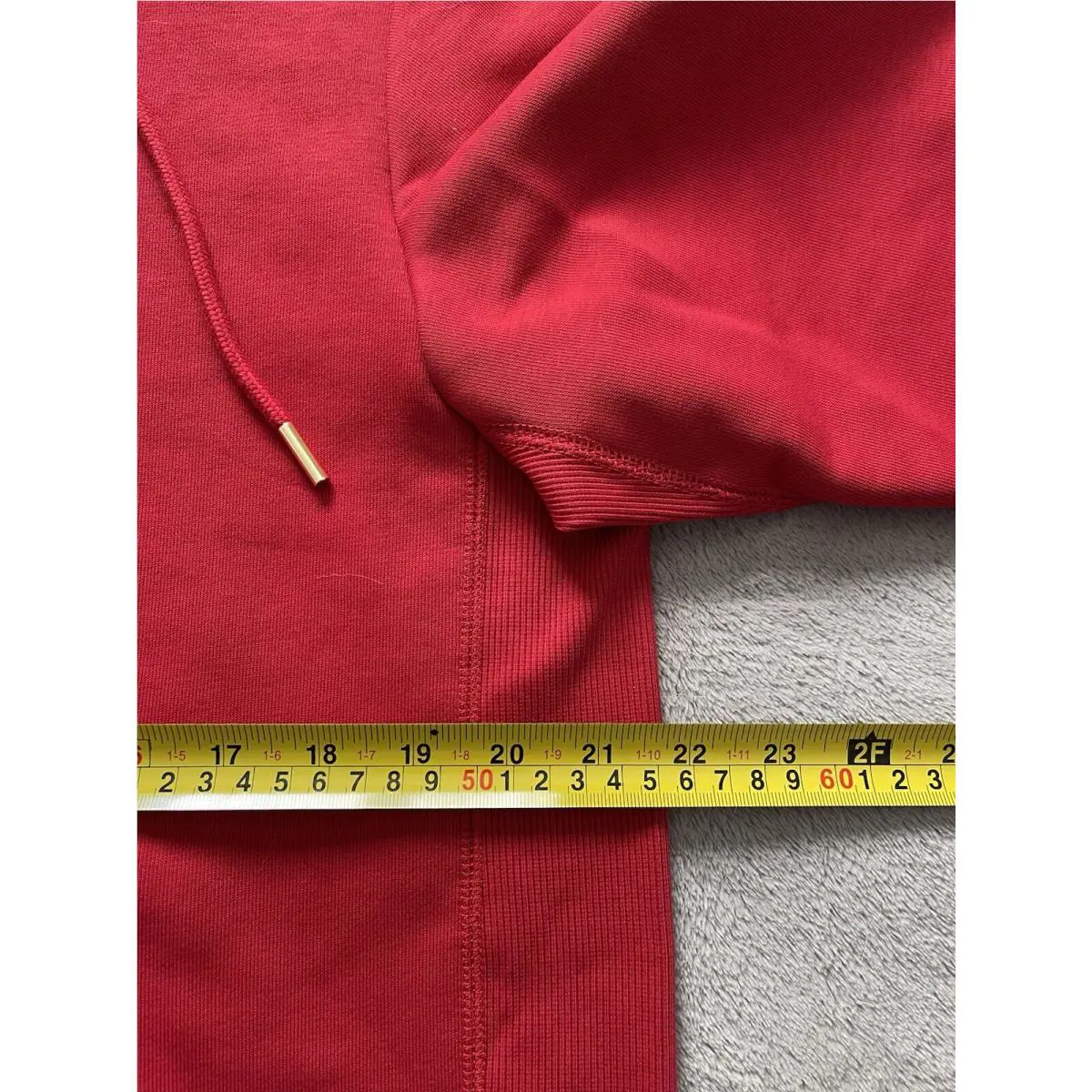 Nike clothing - Red Gold (UPC: 0197596147261) 4