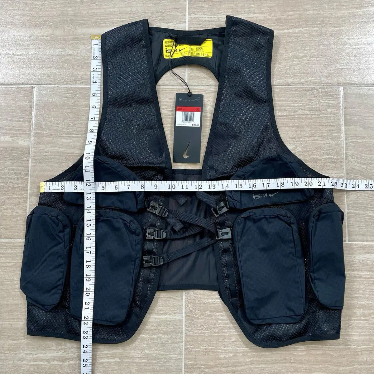 Nike clothing - Nike ISPA Tech Tactical Running Vest - DV1146-010 - Black 7