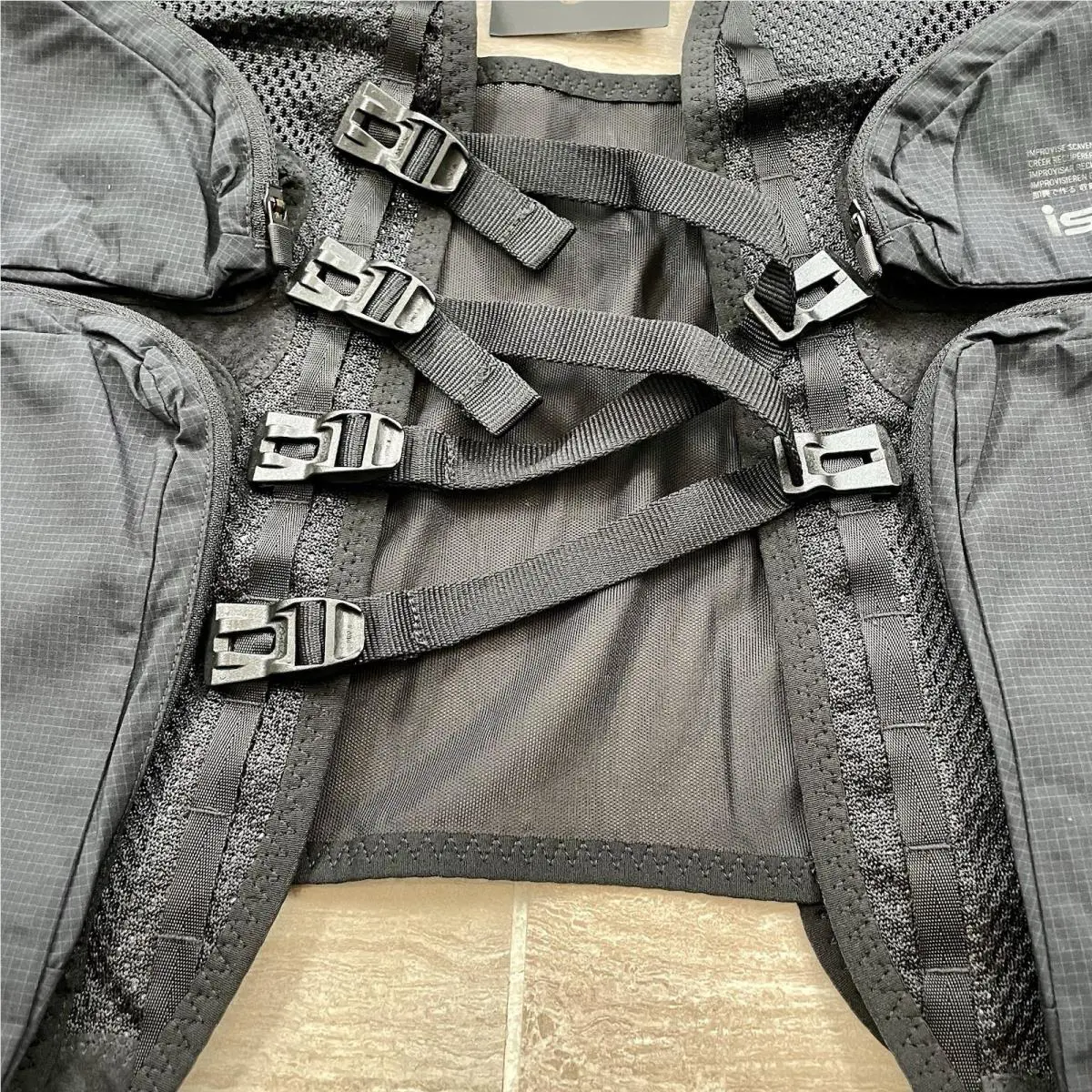 Nike clothing - Nike ISPA Tech Tactical Running Vest - DV1146-010 - Black 2