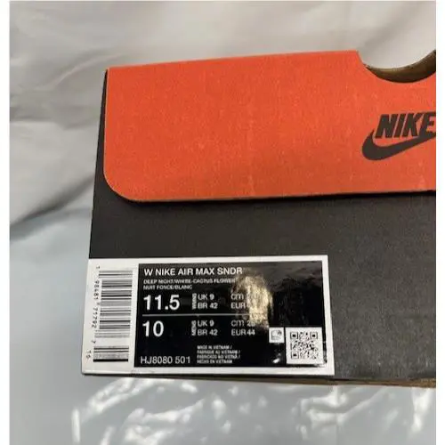 Nike shoes - Deep Night/Cactus Flower/White/White (UPC: 198481726974) 0
