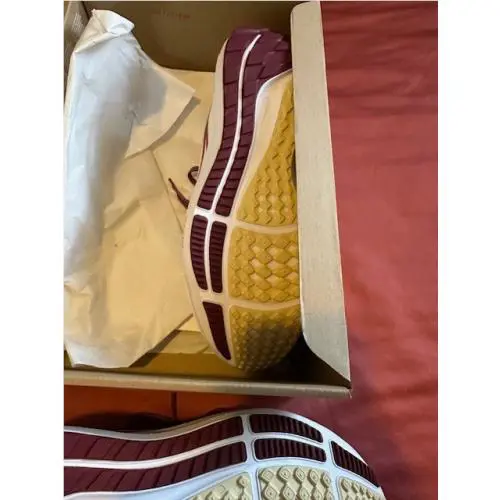 Nike shoes - White 5