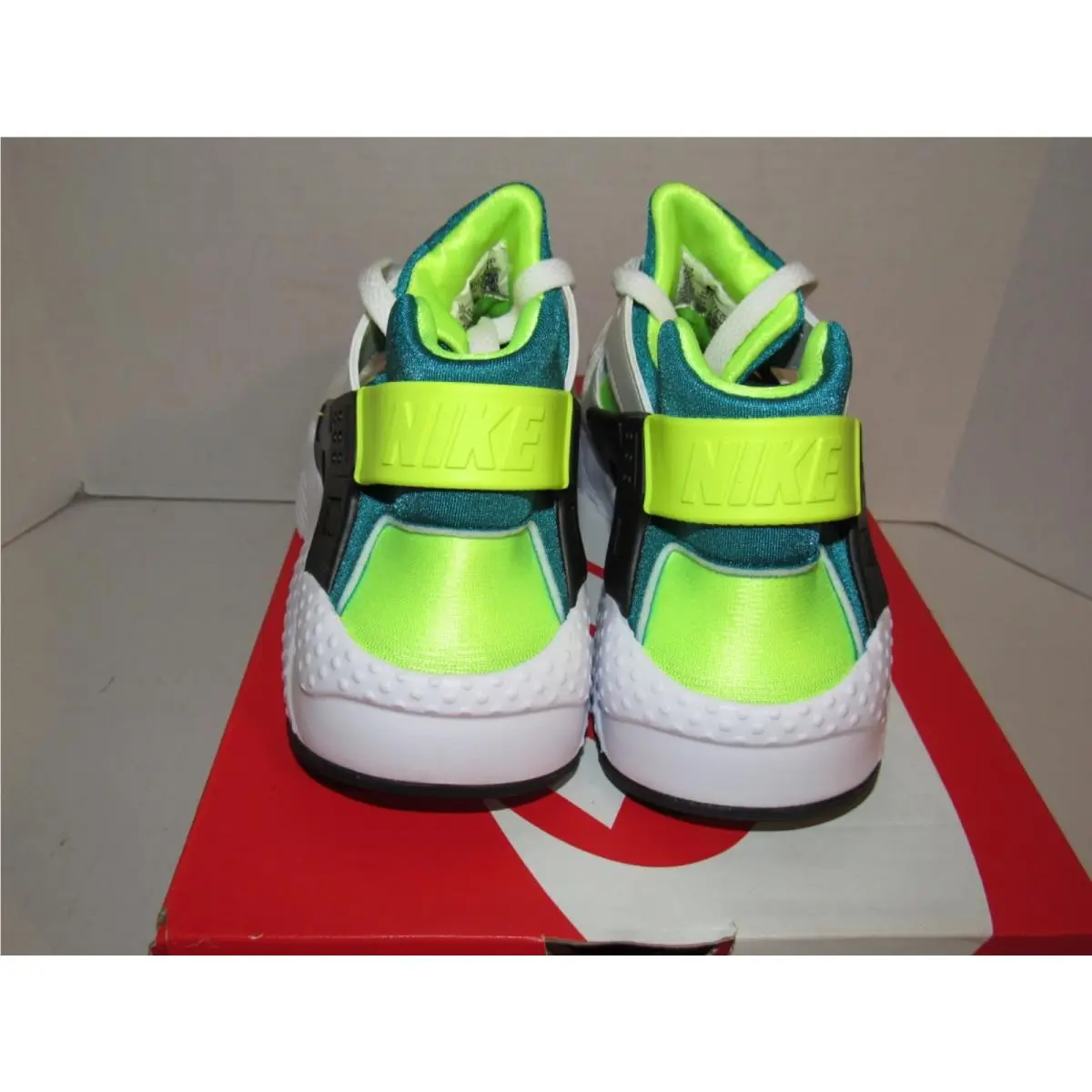 Nike shoes - Nike Air Huarache Run - Air Huarache Run - White 2