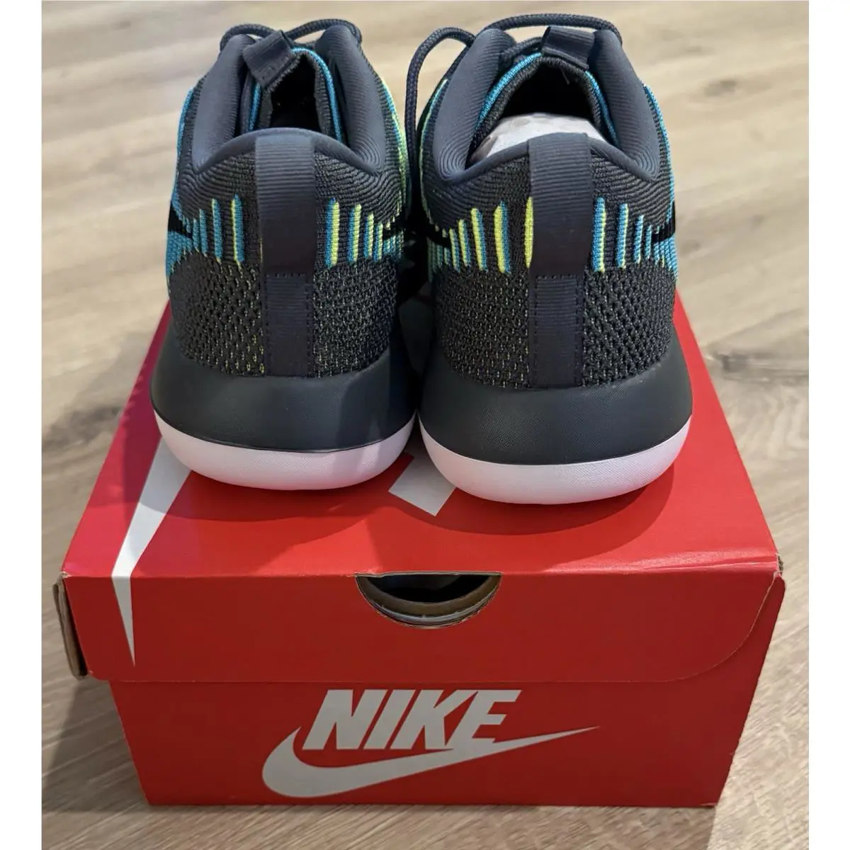 Nike shoes - Roshe Two Flyknit - Roshe Two Flyknit - 844833-004 - Green 3