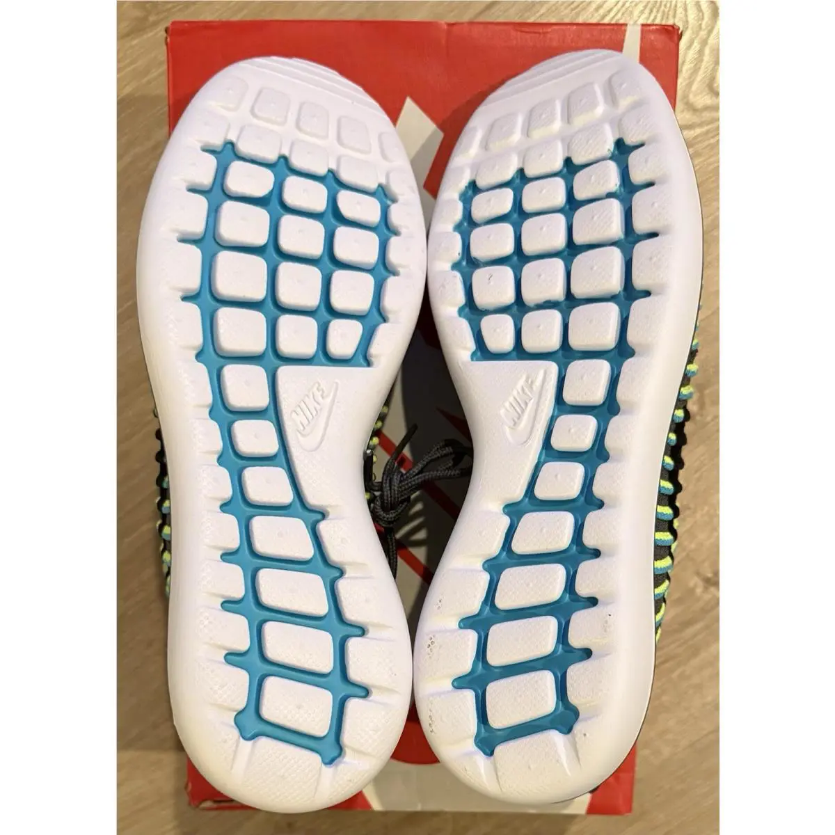 Nike shoes - Roshe Two Flyknit - Roshe Two Flyknit - 844833-004 - Green 6