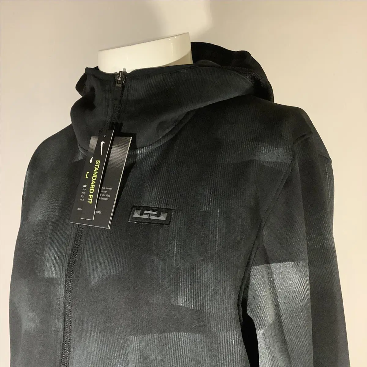 Nike clothing - AV5896-010 - AV5896-010 - Black (UPC: 0886736368900) 3