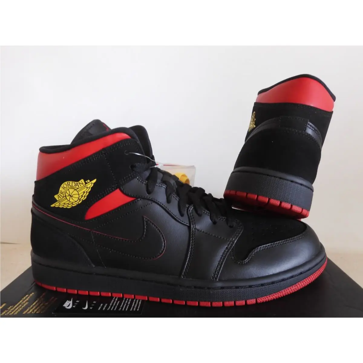 Nike shoes - Air Jordan 1 Mid - Air Mid - 554724-076 - Black (UPC: 191885437934) 1