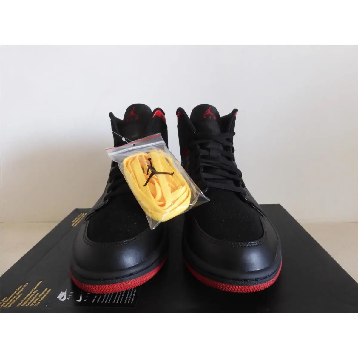 Nike shoes - Air Jordan 1 Mid - Air Mid - 554724-076 - Black (UPC: 191885437934) 2