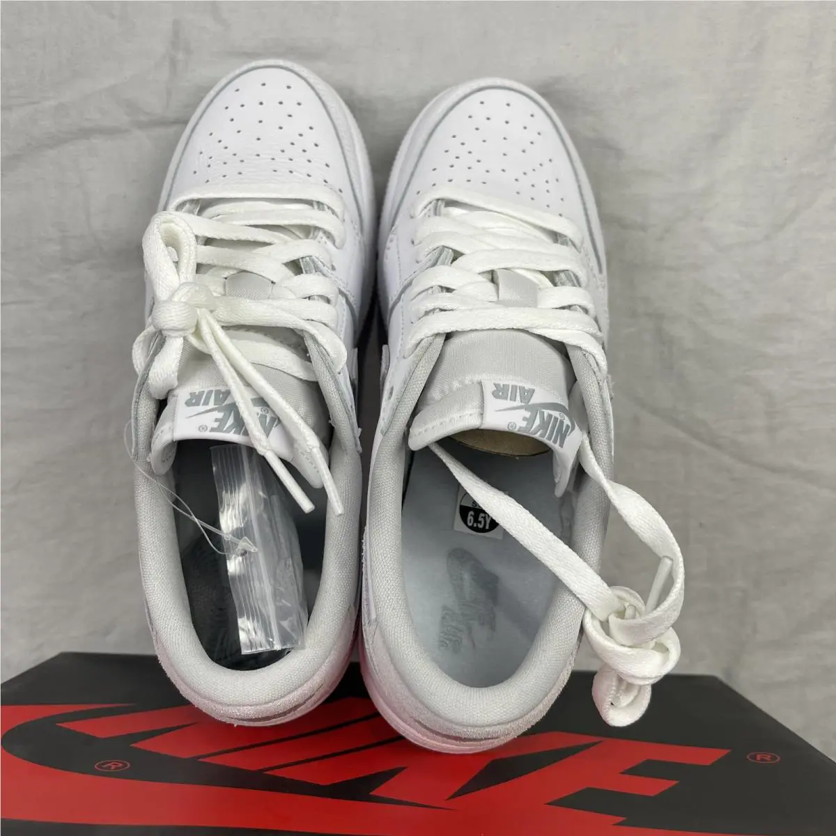 Nike shoes - Air Jordan 1 - Air - White 5