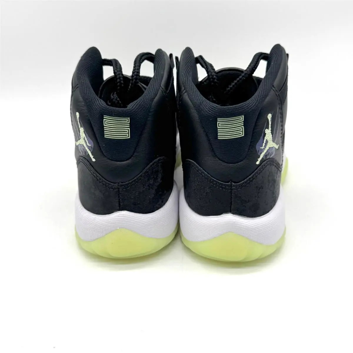 Nike shoes - Air Jordan 11 - Air - Black (UPC: 198486865524) 2