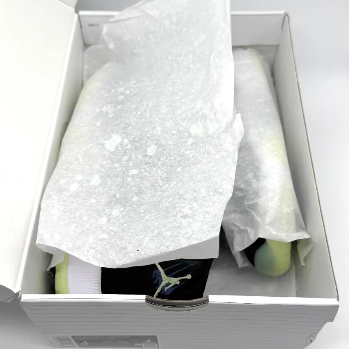 Nike shoes - Air Jordan 11 - Air - Black (UPC: 198486865524) 6