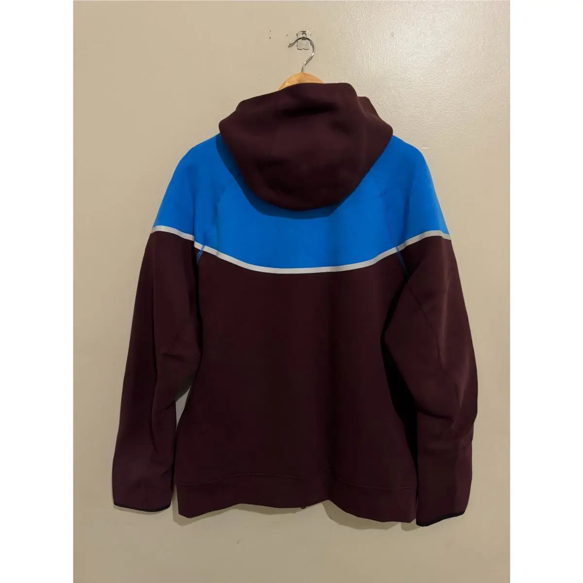 Nike clothing - Burgundy Crush/Light Photo Blue 3